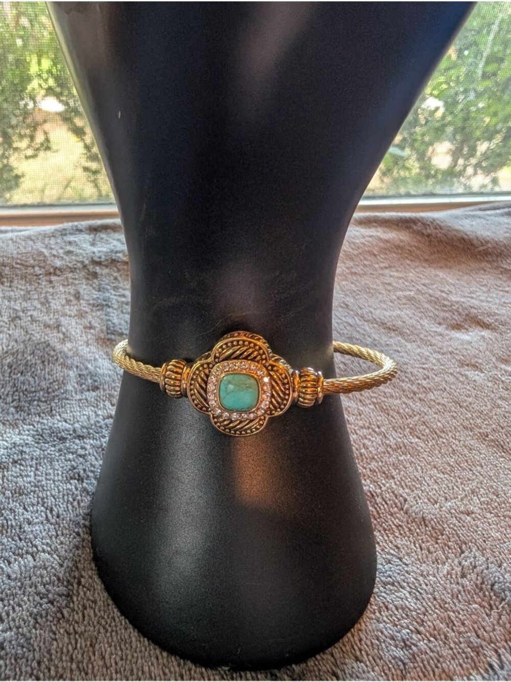 Designer Inspired Alhambra Clover Gold Tone Bracelet with Magnet Closure - Picture 2 of 5